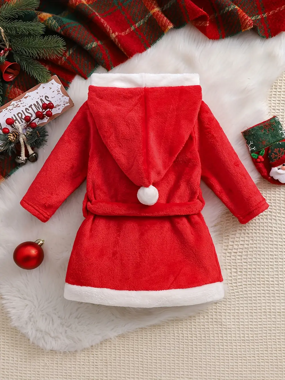 Peignoir enfant en polaire douce avec capuche et bordure blanche – style Noël – Image 3