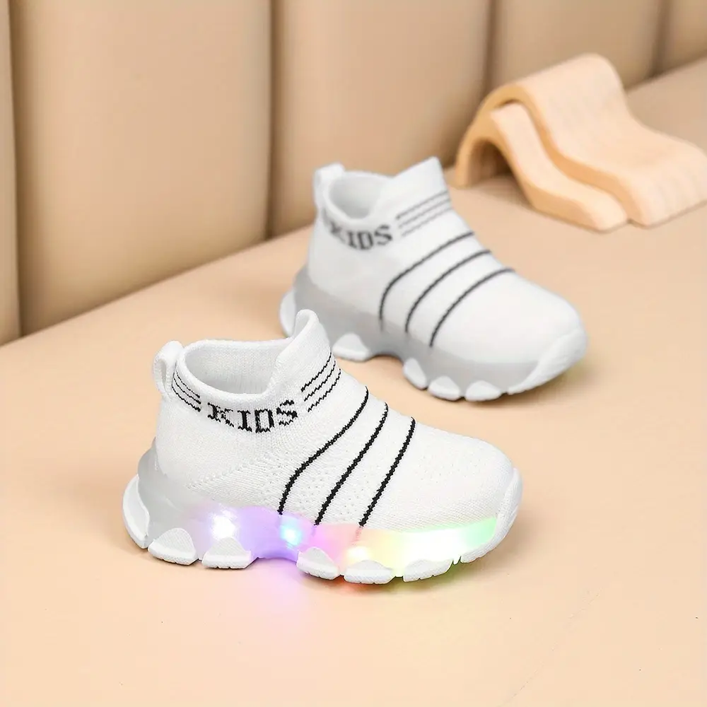 Baskets fille à enfiler avec lumières – légères, confortables et antidérapantes – Image 3