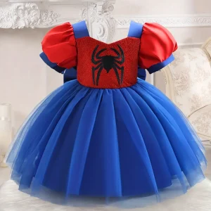 Robe princesse fille à paillettes et dentelle noire – style gothique féérique