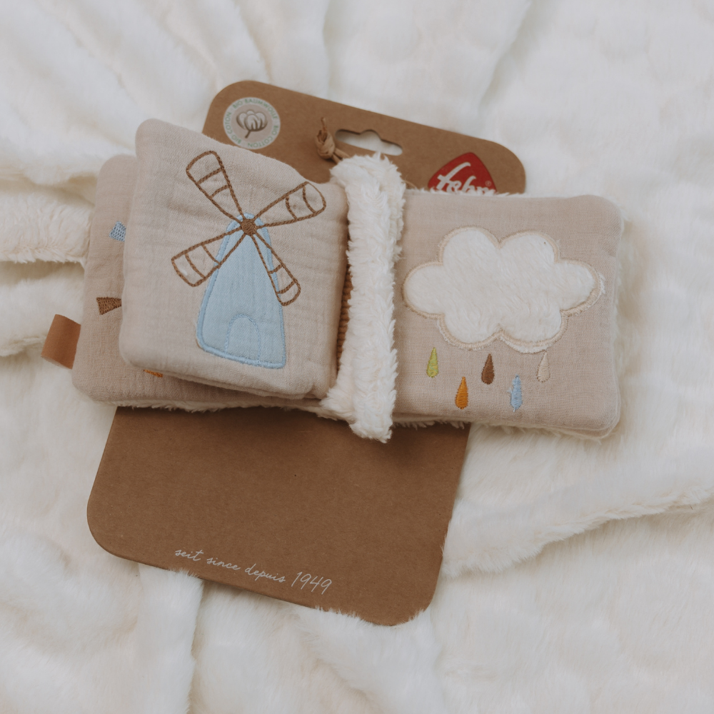 Livre d’éveil bébé en tissu