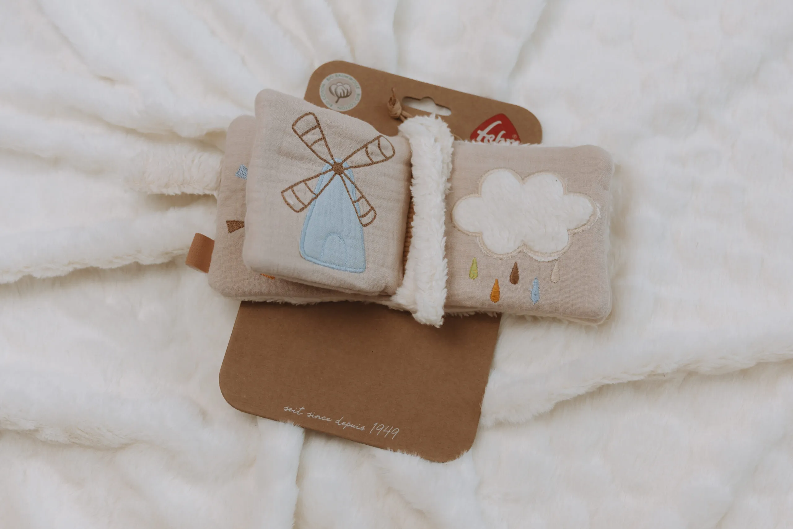 Livre d’éveil bébé en tissu – Image 2