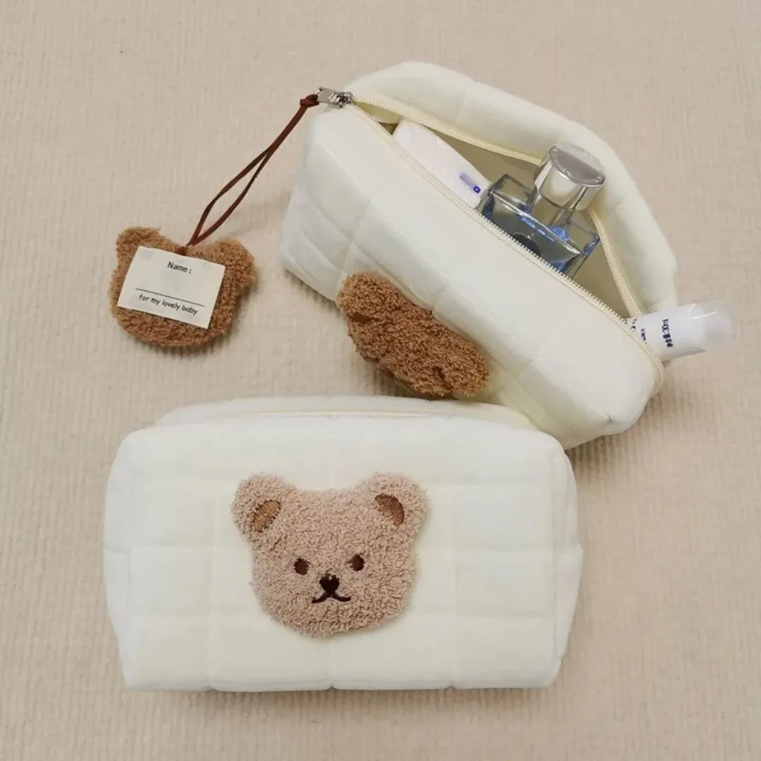 Trousse de toilette bébé – Compacte, imperméable et organisée pour les sorties avec bébé