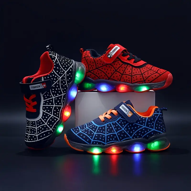 Baskets enfant à LED motif toile d’araignée – style lumineux Spider-Man – Image 3