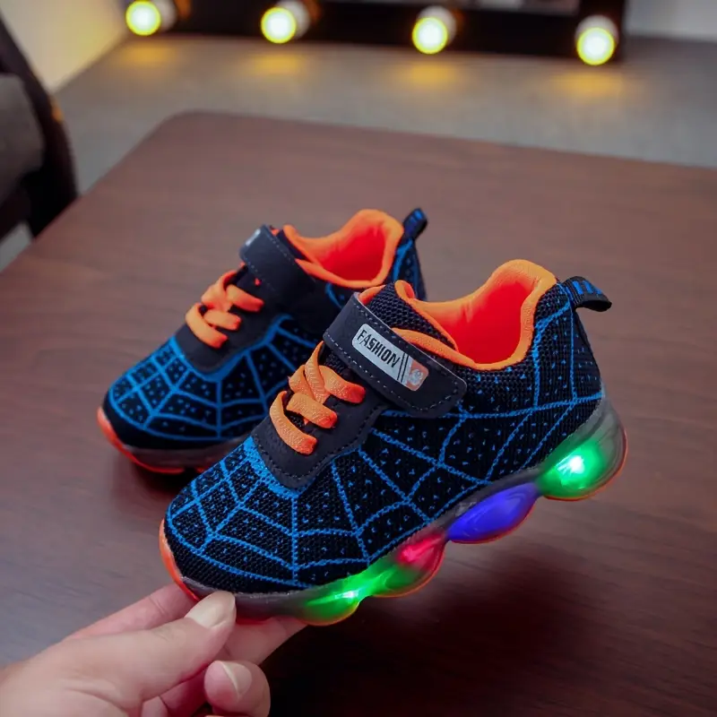 Baskets enfant à LED motif toile d’araignée – style lumineux Spider-Man – Image 4