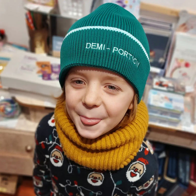 Bonnet enfant/bébé broderie Demi-Portion, Chamaye – Image 2