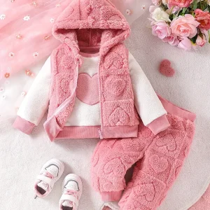 Ensemble naissance 3 pièces bébé fille – gilet et pantalon en peluche brodée
