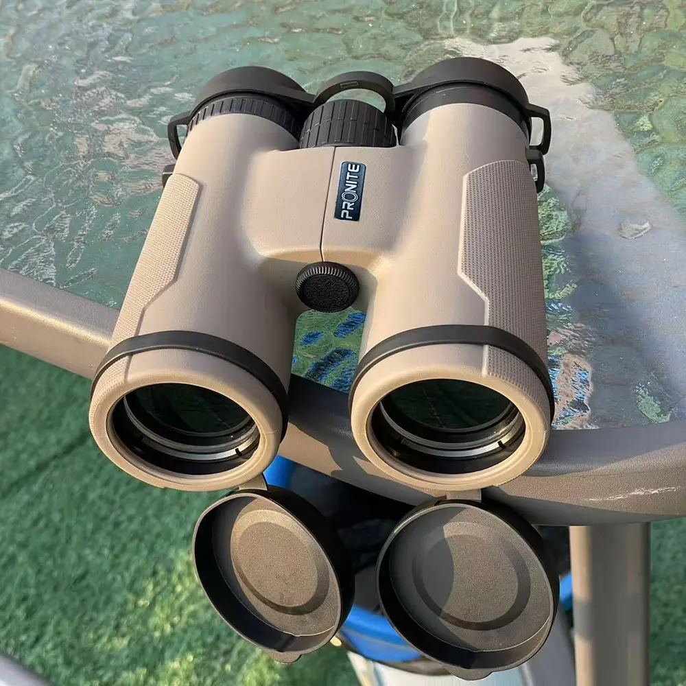 Jumelles compactes 10×42 – haute précision pour vision claire en faible lumière