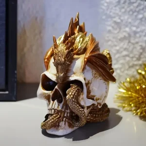 Statue crâne en résine style dragon – décor gothique pour collection ou bureau