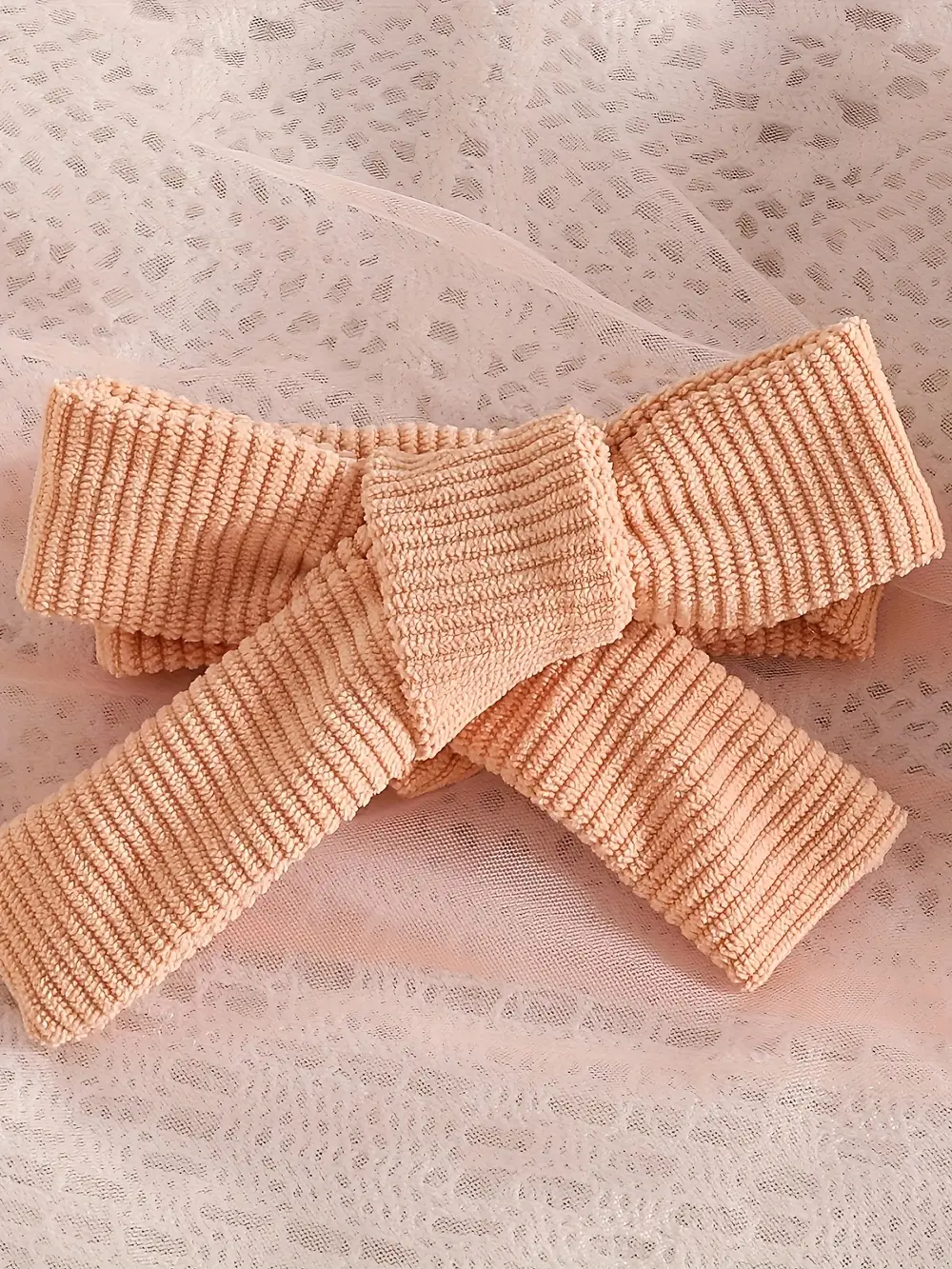 Ensemble naissance bébé fille en velours avec robe, haut volanté et bandeau – Image 4