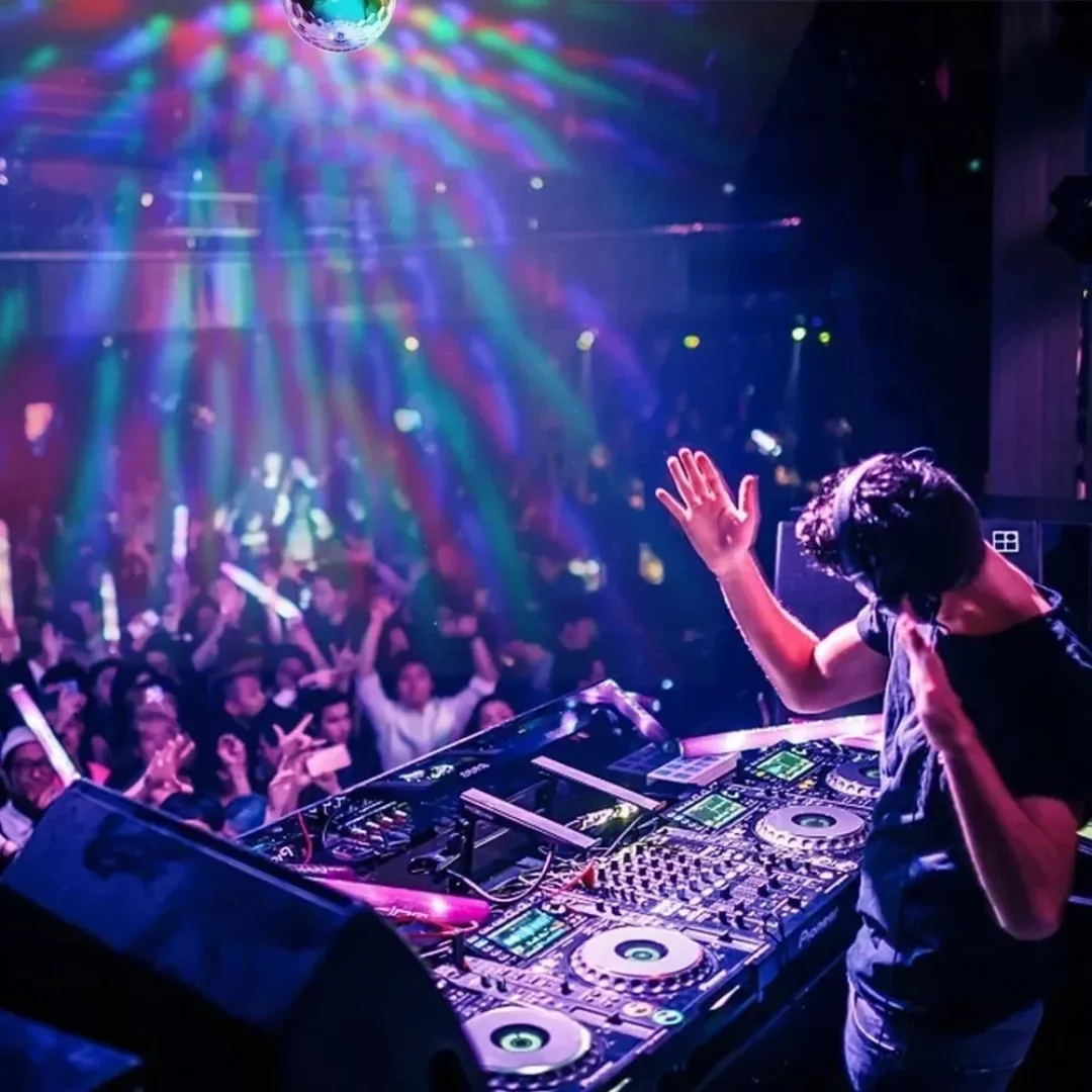 Lampe torche led effet stroboscope fête – Ambiance festive garantie – Parfaite pour soirées, concerts, évènements – Image 9