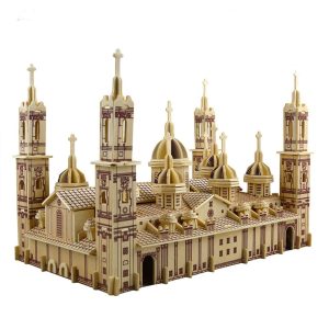 Maquette en Bois Cathédrale