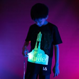 T-shirt enfant phosphorescent Navette Spatiale et lampe led, noir/blanc