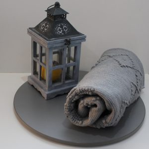 Tapis gris artisanal – 70 cm x 1m35-40 – Chambre d’enfant