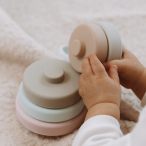 Tour à empiler en silicone